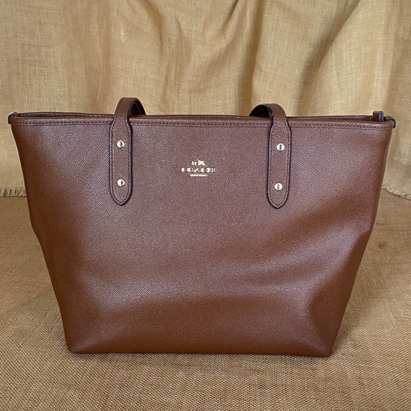 Coach City Zip Tote Crossgrain Leather Tote in Saddle Brown - Picture 1 of 16